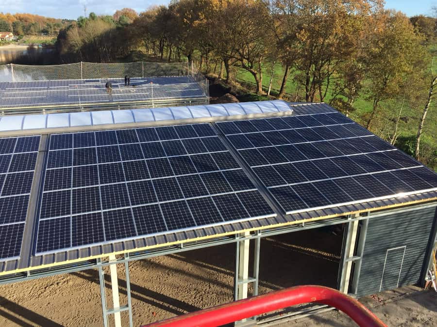 Die erste PV-Anlage geht ans Netz